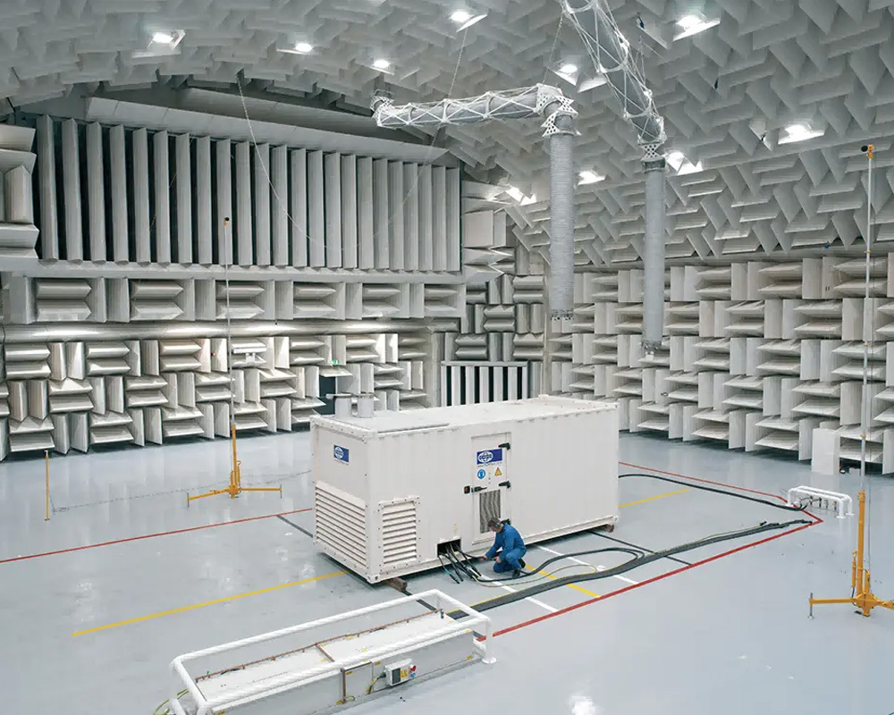 The container equipped with a high-performance protective generator used by FG Wilson